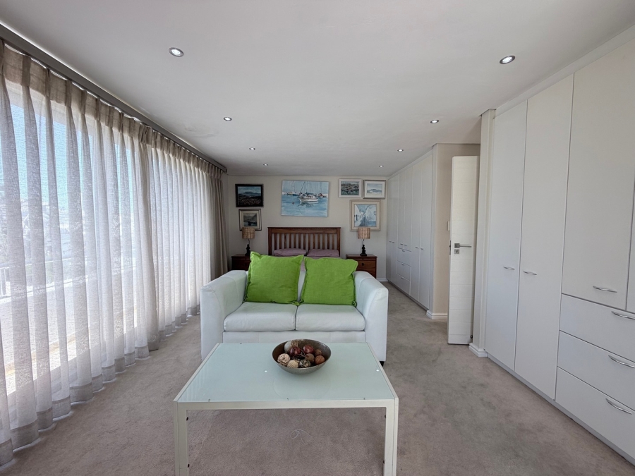7 Bedroom Property for Sale in Bloubergstrand Western Cape